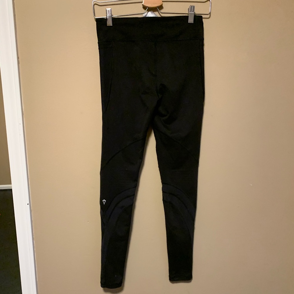 Ivivva Lululemon Girls Black leggings with mesh